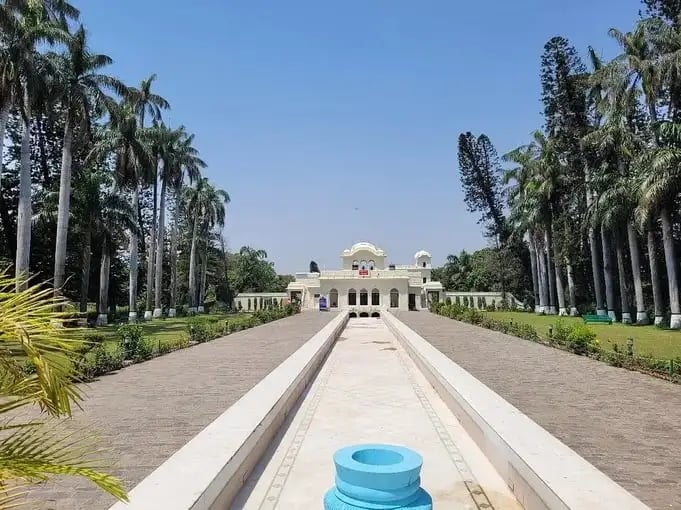 Yadavindra Gardens images